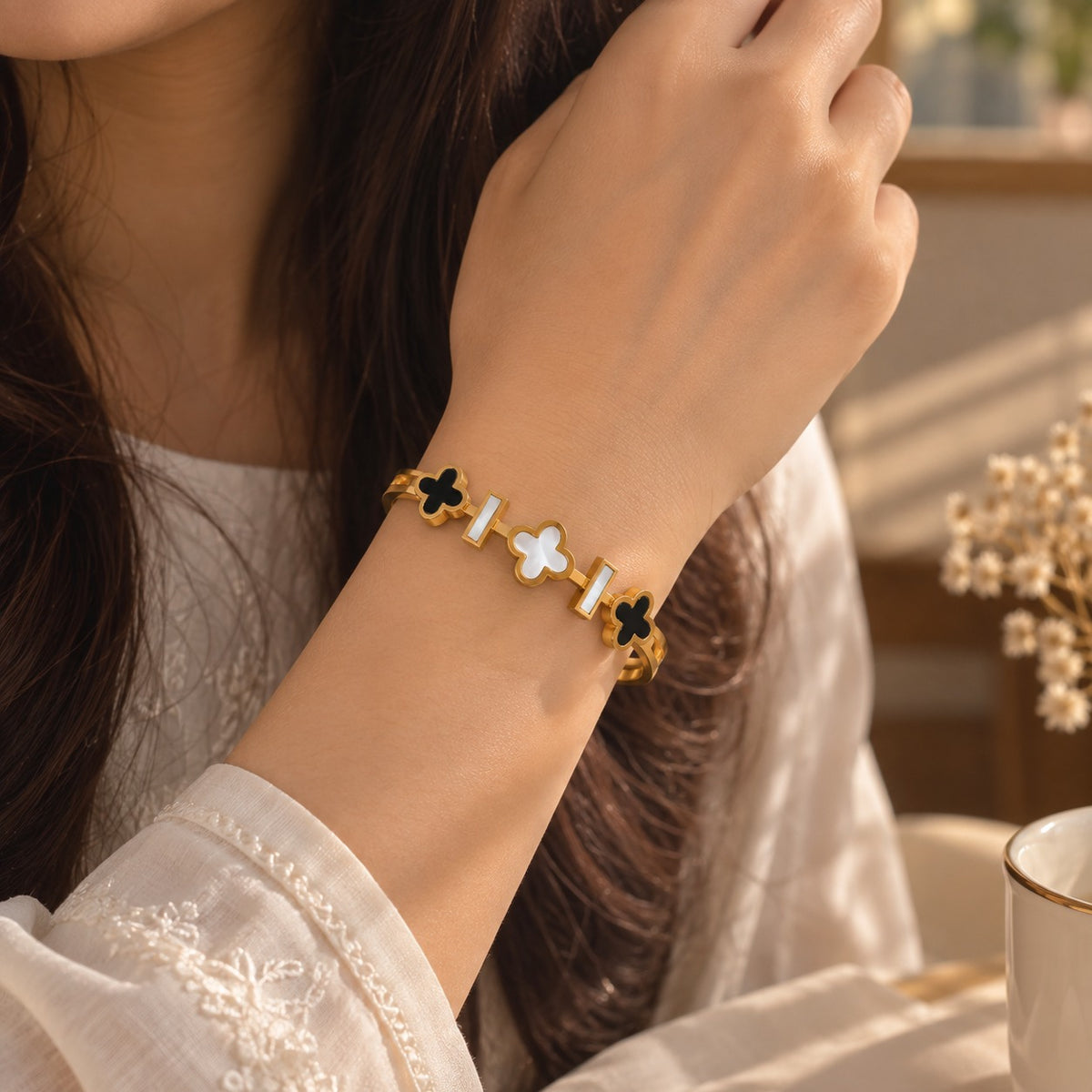 Clover Gold Bracelet