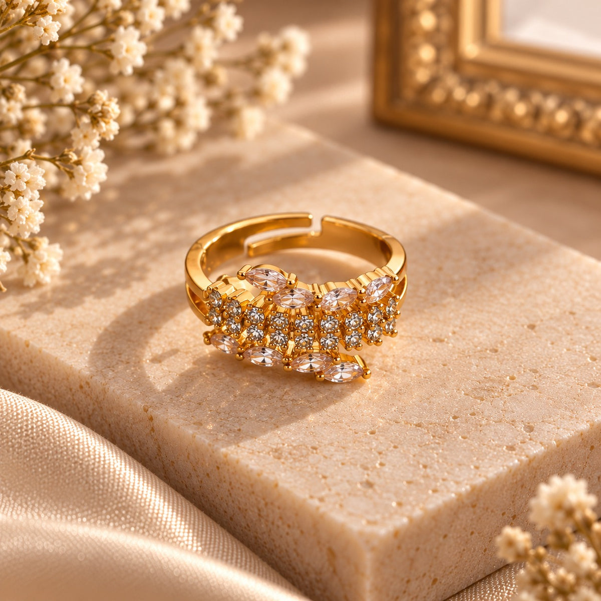Eclipse Royale Ring