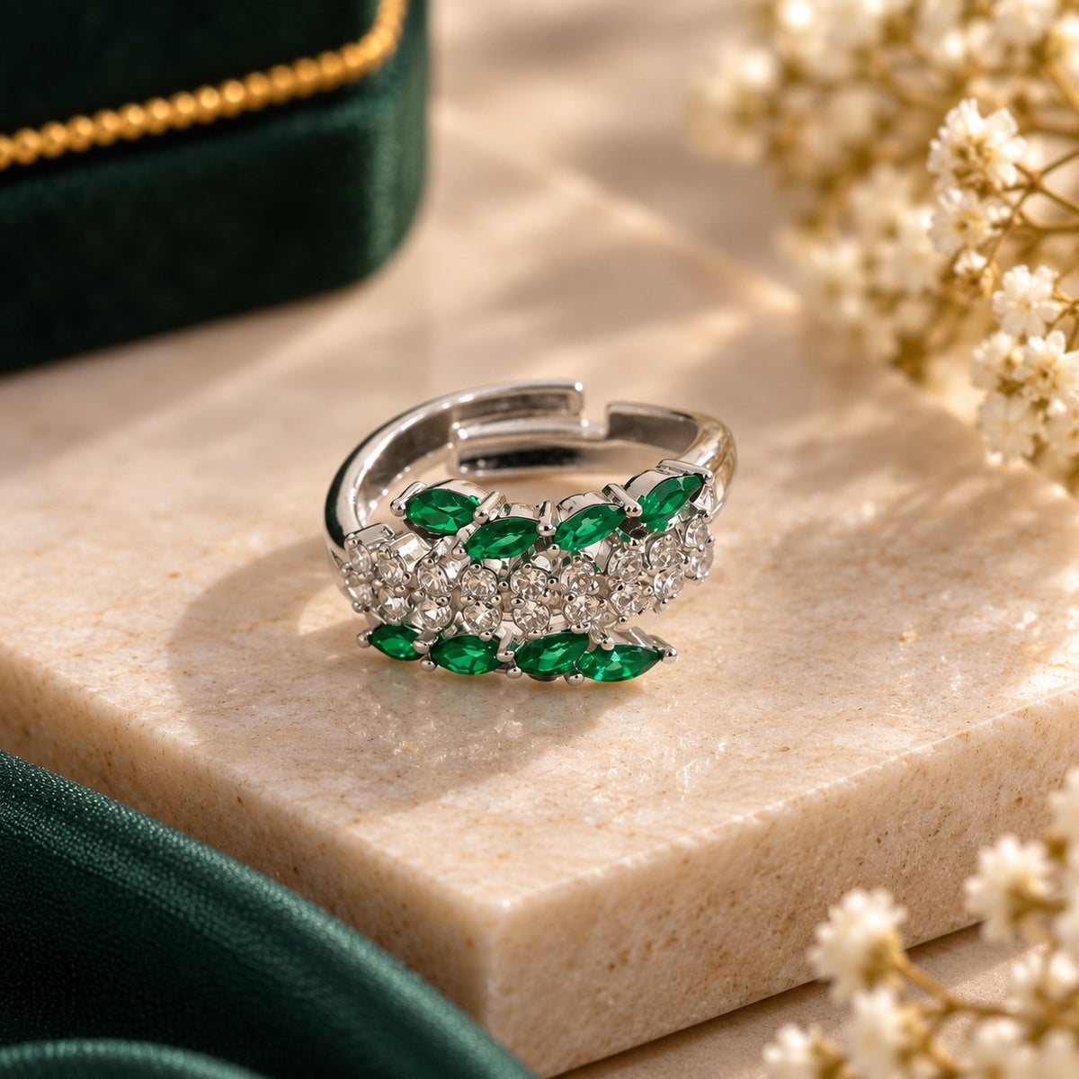Eclipse Royale Ring